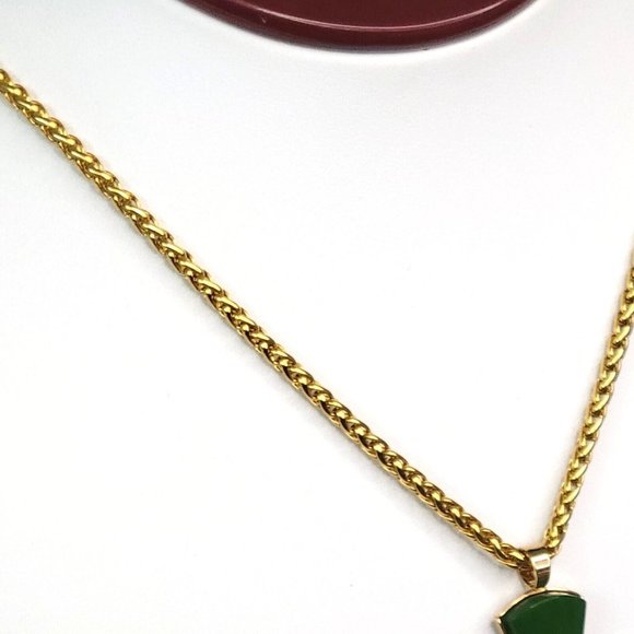 Avon Gold Tone Wheat Chain Green Faux Jade Cross Pendant Necklace 22 in - Picture 5 of 10